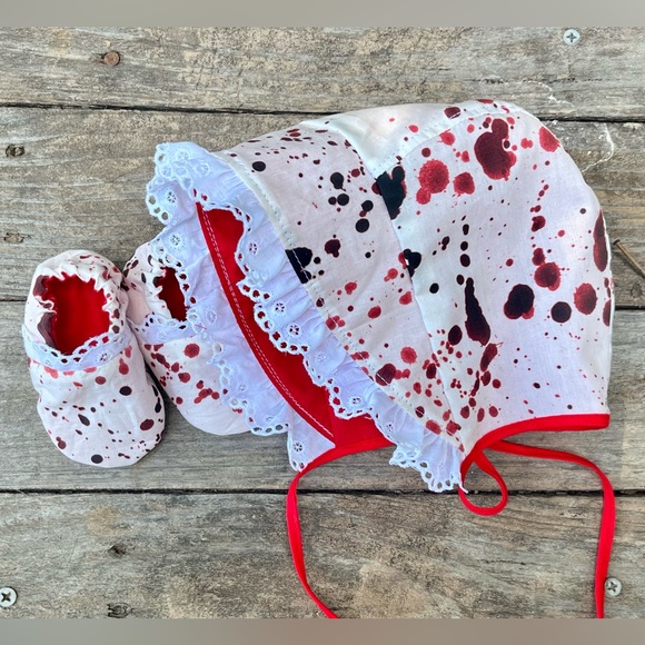 Bloody Cute Blood Splatter Baby Bonnet & Booties Set - Picture 5 of 6